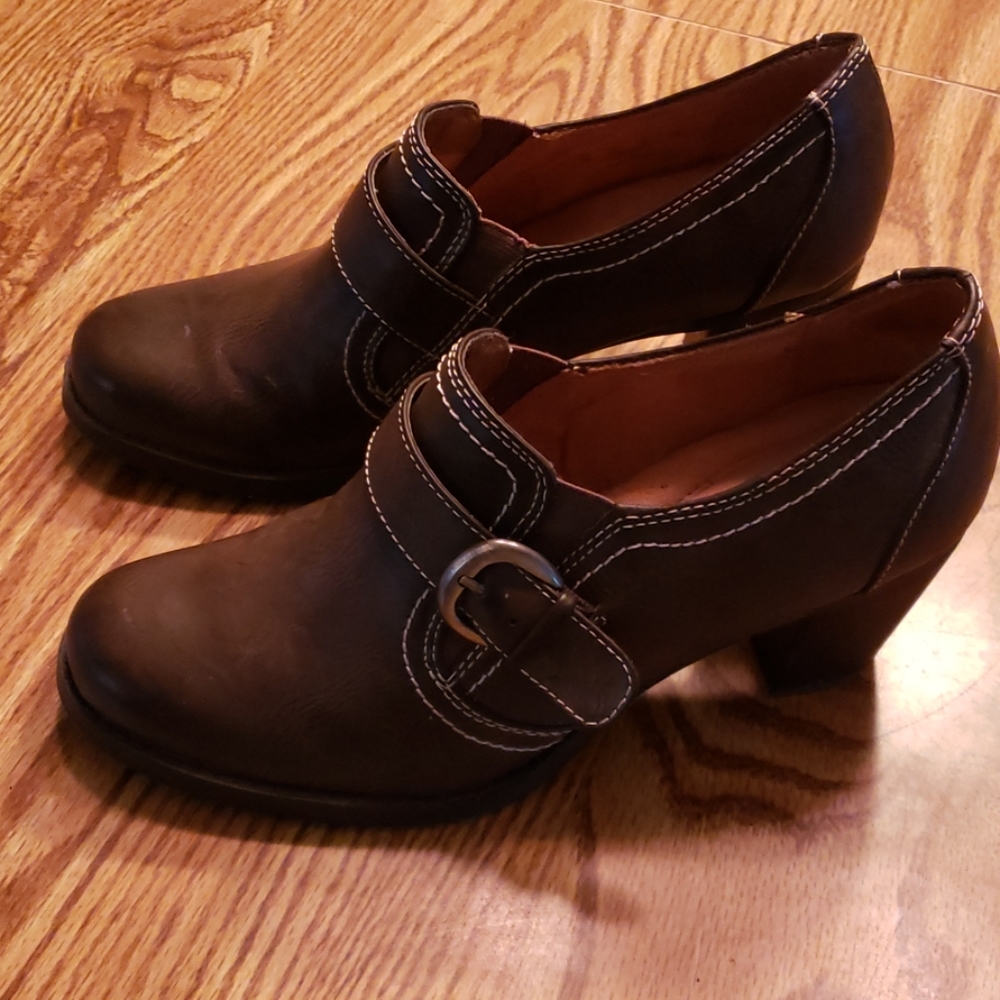 Brown shoes.